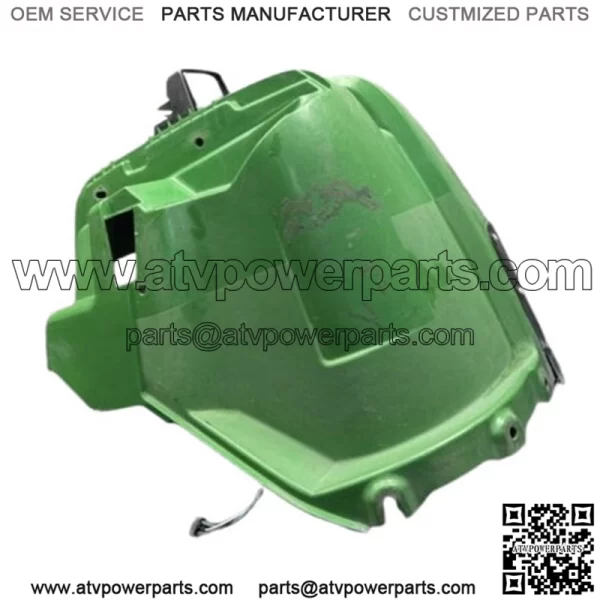 Genuine John Deere Gator Green Fender M130970  RH